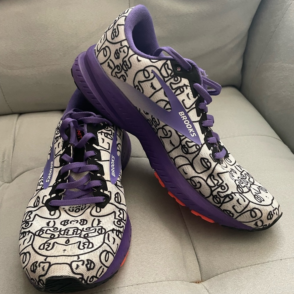 Womens Brooks Launch 7 Empower Her Running Shoes Size 10 Purple/White/Black